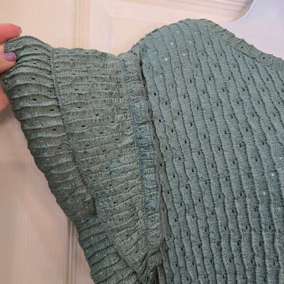 DR2 by Daniel Rainn Pointille Stitch Butterfly tiered ruffle sleeve Sage Green - Picture 3 of 8